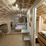 La Grotta Bed and breakfast