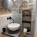 La Grotta 3*