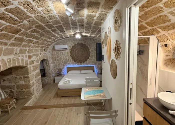 La Grotta Bed & Breakfast