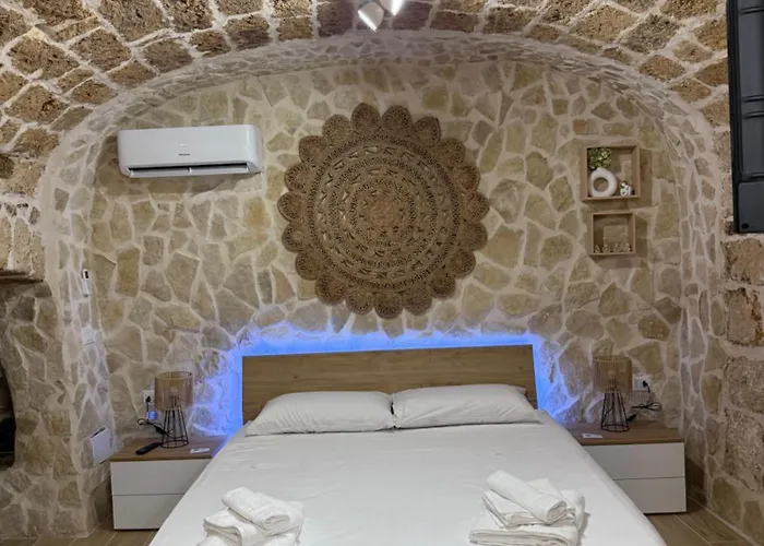 La Grotta 3*