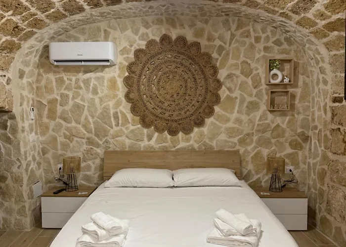La Grotta Bed & Breakfast 3*