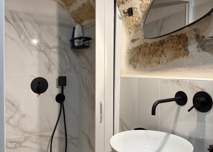 La Grotta Отель типа 